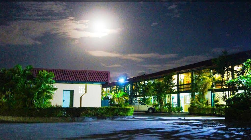 Madang Star International Hotel Exterior foto